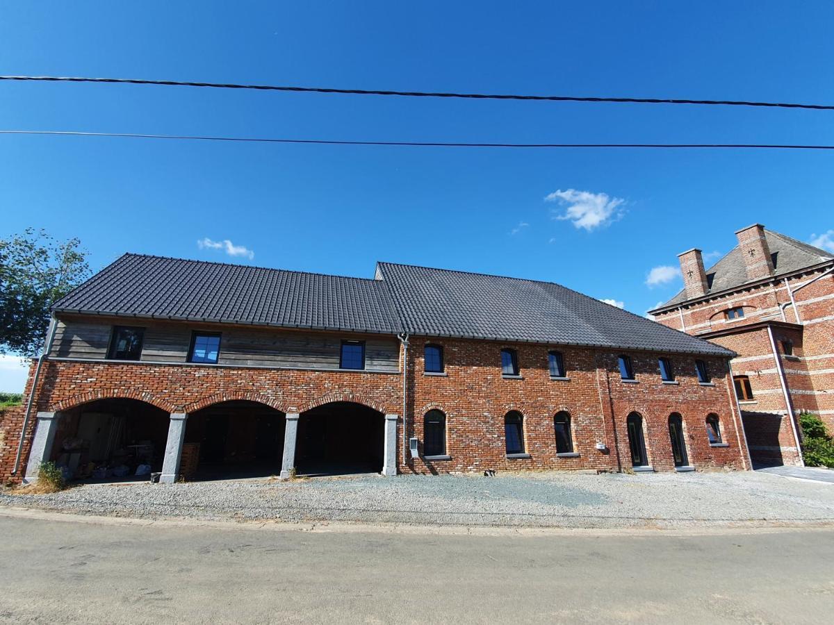 Maison Du Pre A 2 Pas De Pairi Daiza Брюжлет Екстериор снимка